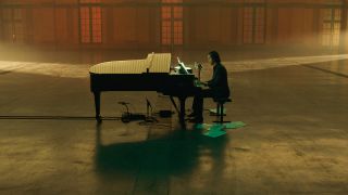 Idiot Prayer: Nick Cave Alone at Alexandra Palace w HBO GO